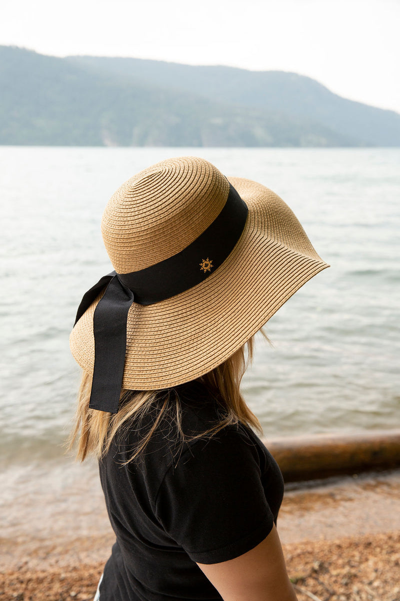 Shop wide-brimmed sun hat in Canada