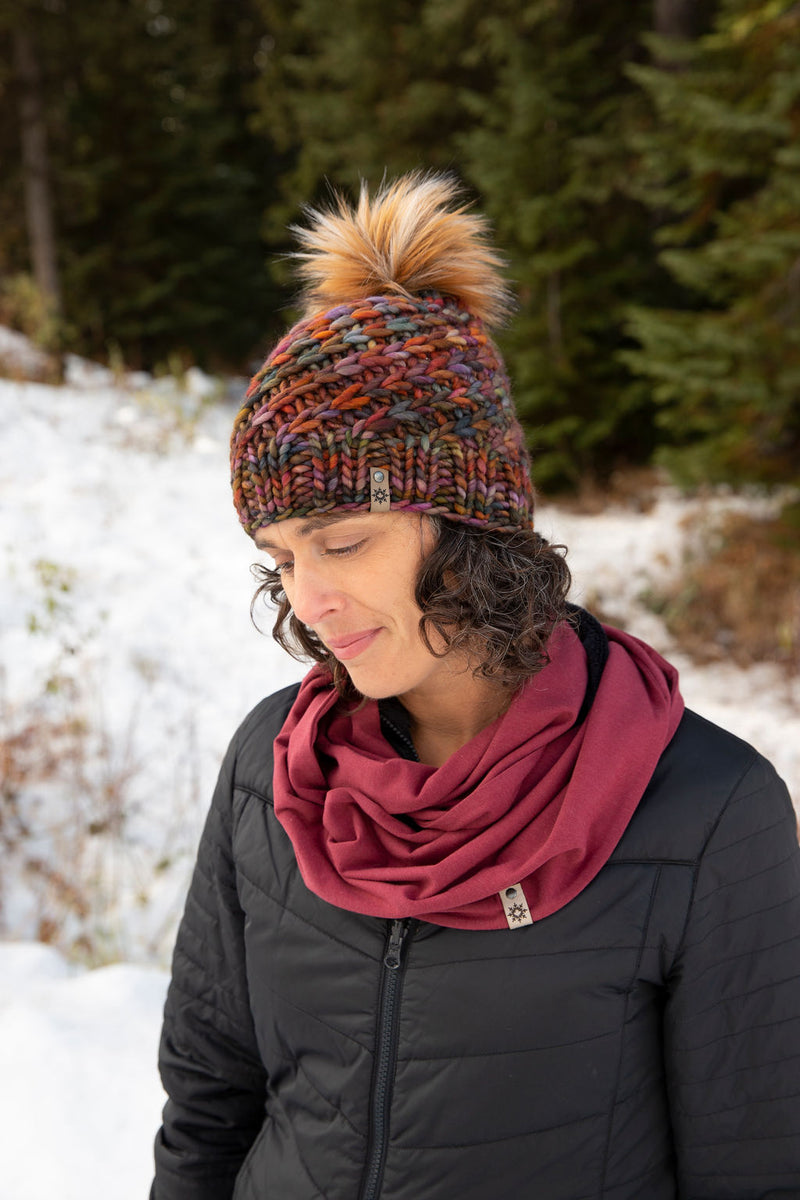 chunky knit toque with pom pom made in Canada